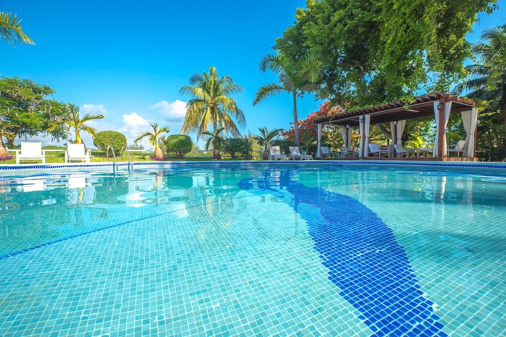 Las Gaviotas Hotel & Suites Cancun Exterior photo